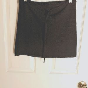 Black knit skirt (M)